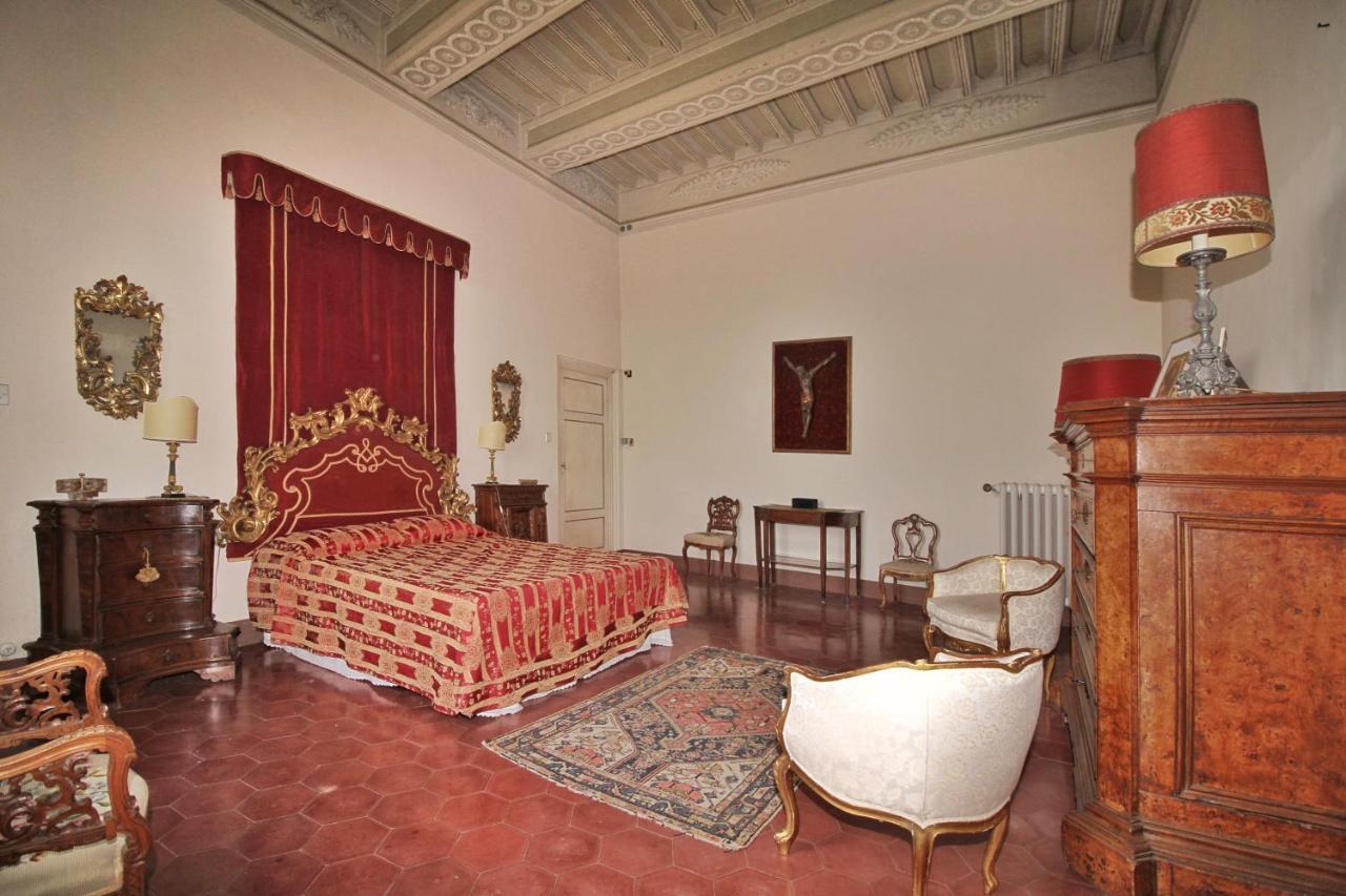 Castello Di Sovicille - Residenza D'Epoca Bed & Breakfast Dış mekan fotoğraf