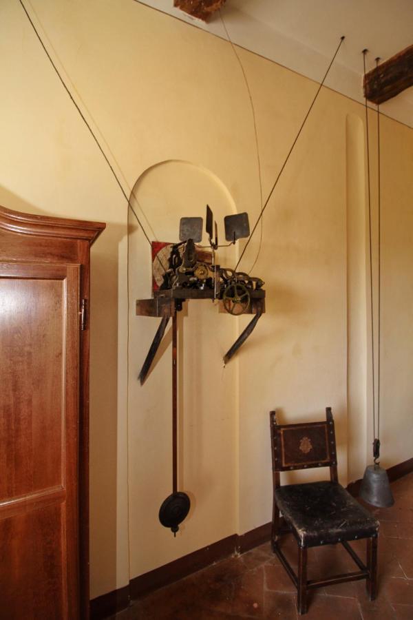 Castello Di Sovicille - Residenza D'Epoca Bed & Breakfast Dış mekan fotoğraf