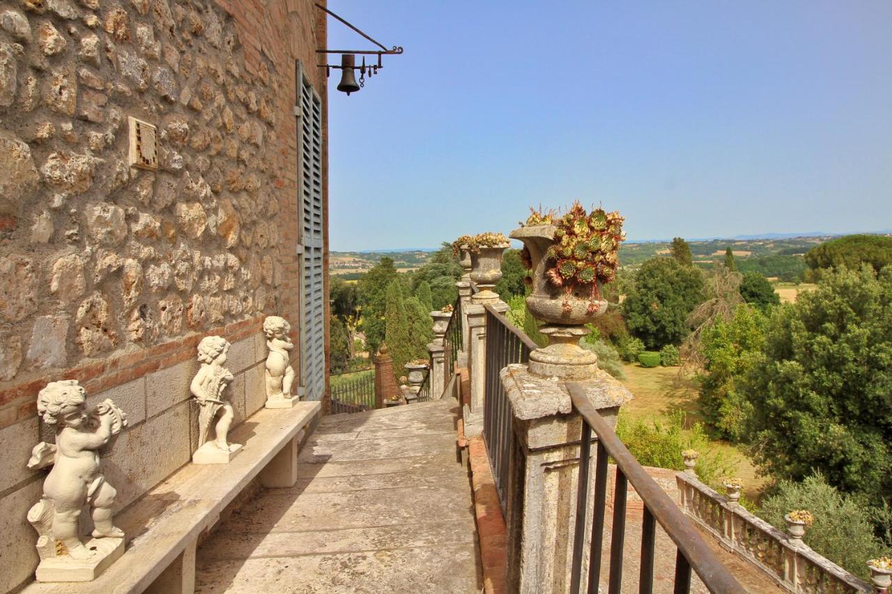 Castello Di Sovicille - Residenza D'Epoca Bed & Breakfast Dış mekan fotoğraf
