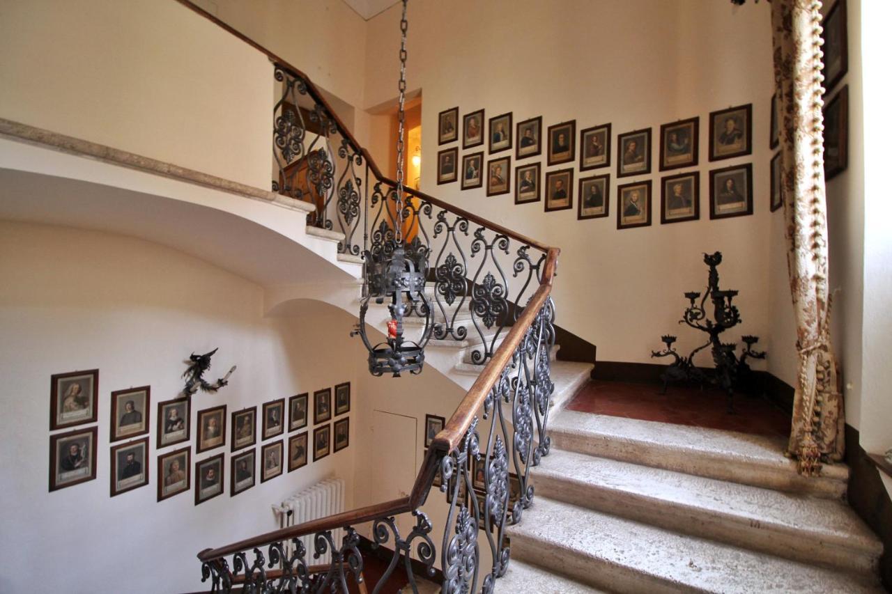 Castello Di Sovicille - Residenza D'Epoca Bed & Breakfast Dış mekan fotoğraf