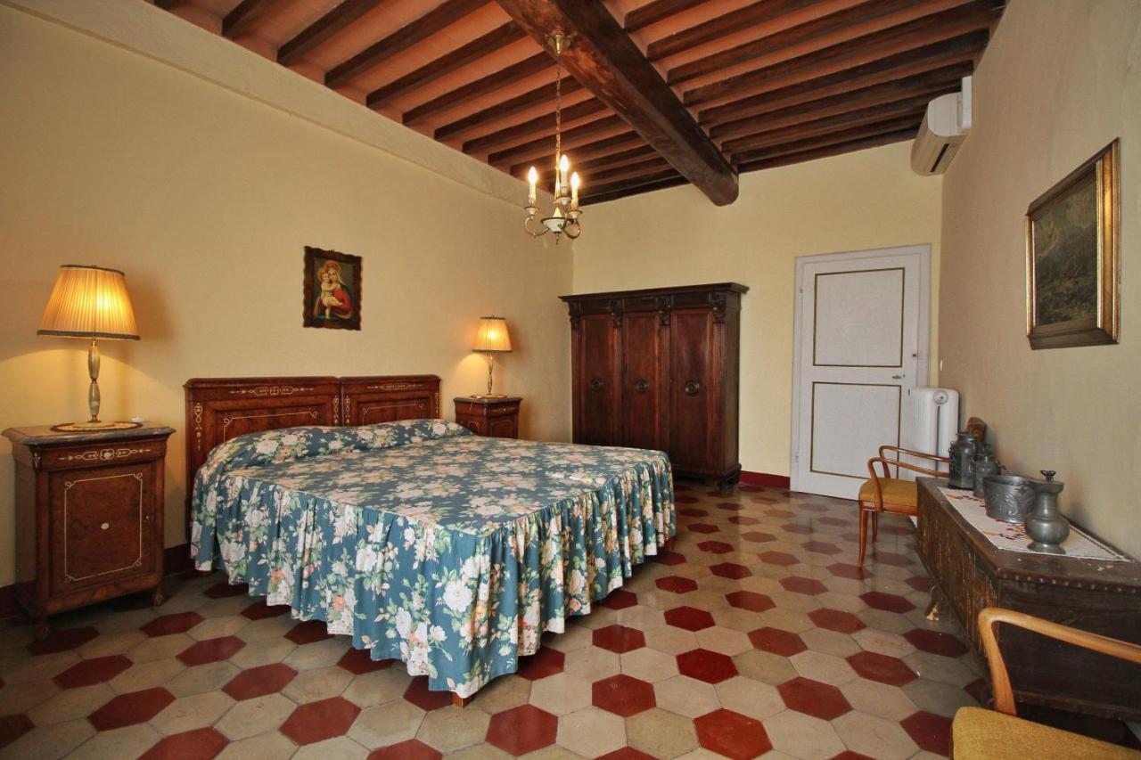 Castello Di Sovicille - Residenza D'Epoca Bed & Breakfast Dış mekan fotoğraf