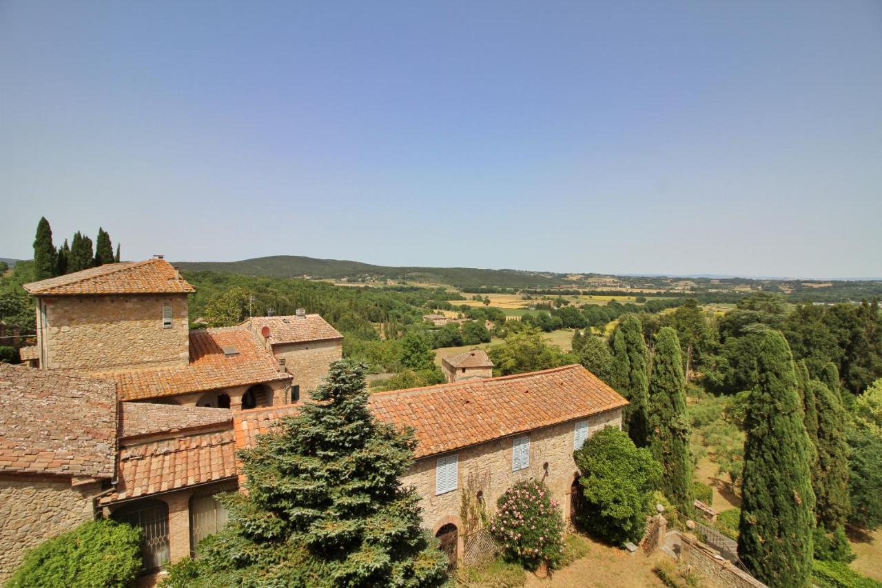 Castello Di Sovicille - Residenza D'Epoca Bed & Breakfast Dış mekan fotoğraf
