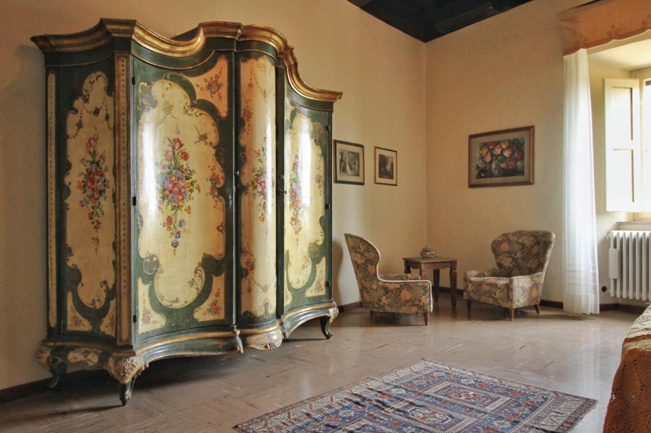 Castello Di Sovicille - Residenza D'Epoca Bed & Breakfast Dış mekan fotoğraf